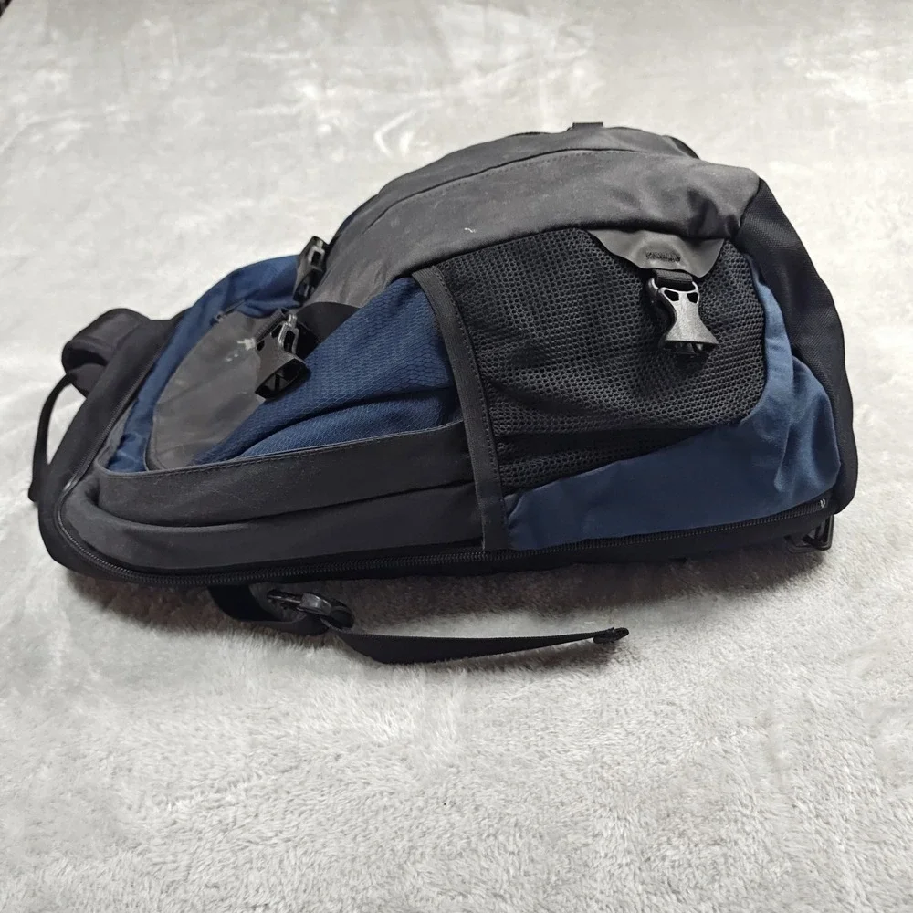 Eagle Creek Voyage Backpack Mens Large Gray Blue Ripstop Travel Daypack Hiking